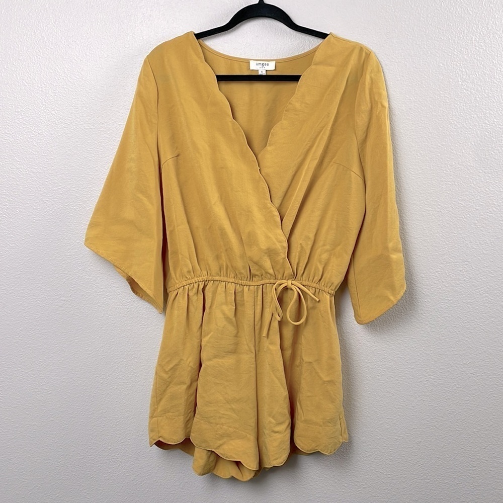 Umgee mustard yellow scalloped hem romper size S